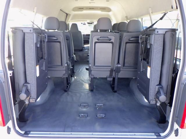 TOYOTA HIACE COMMUTER 2018 Image 31