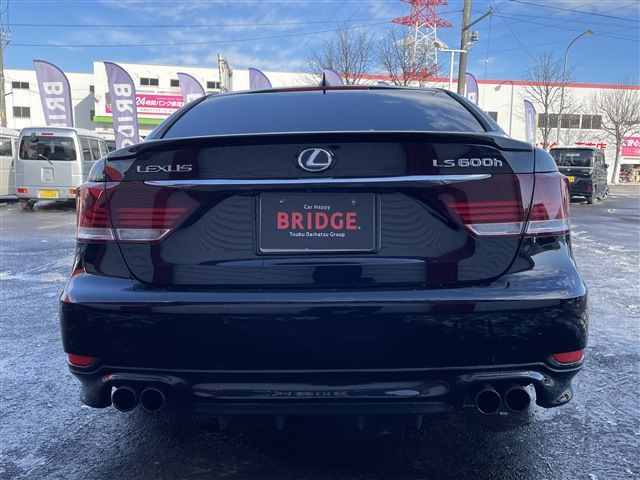 TOYOTA LEXUS LS600H 2014 Image 31