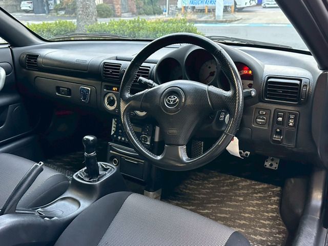 TOYOTA MR-S 2000 Image 31