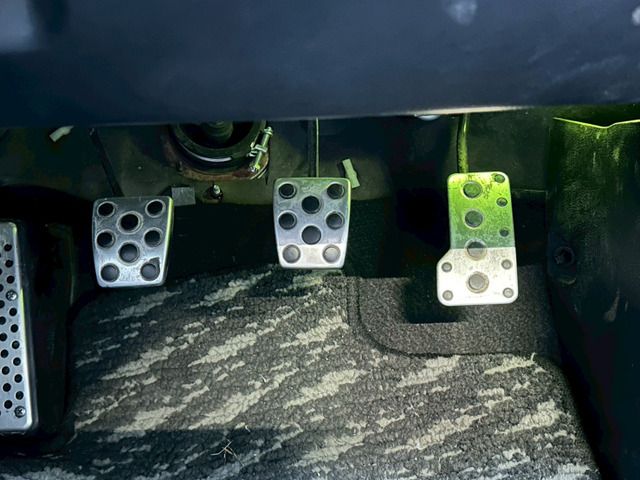 TOYOTA MR-S 2000 Image 31