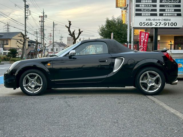 TOYOTA MR-S 2000 Image 31