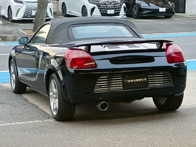 TOYOTA MR-S 2000 Image 31