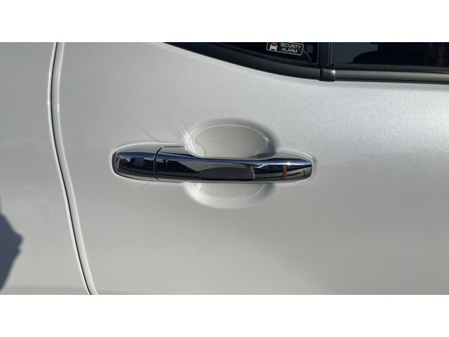 DAIHATSU ROCKY E-SMART HYBRID 2025 Image 31