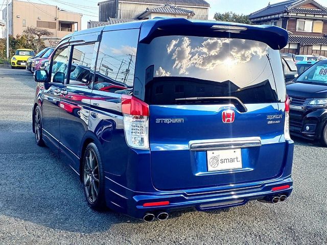 HONDA STEPWAGON SPADA 2010 Image 31