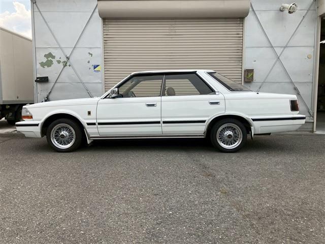 NISSAN GLORIA HARDTOP 1985 Image 31
