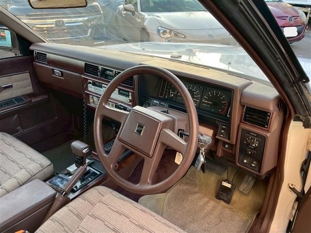 NISSAN GLORIA HARDTOP 1985 Image 31