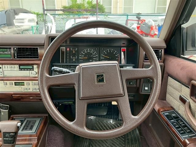 NISSAN GLORIA HARDTOP 1985 Image 31