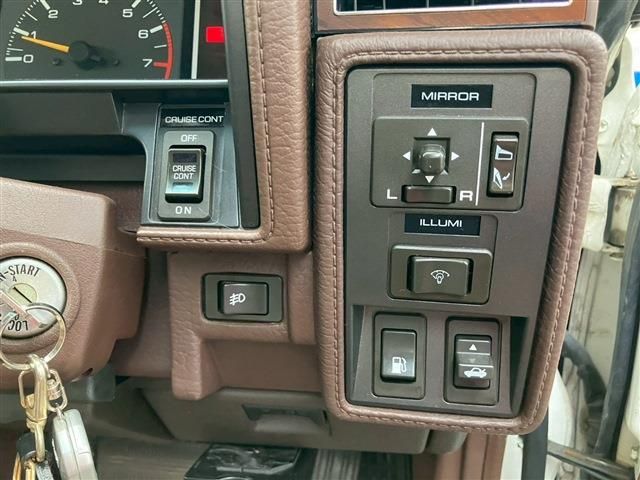 NISSAN GLORIA HARDTOP 1985 Image 31