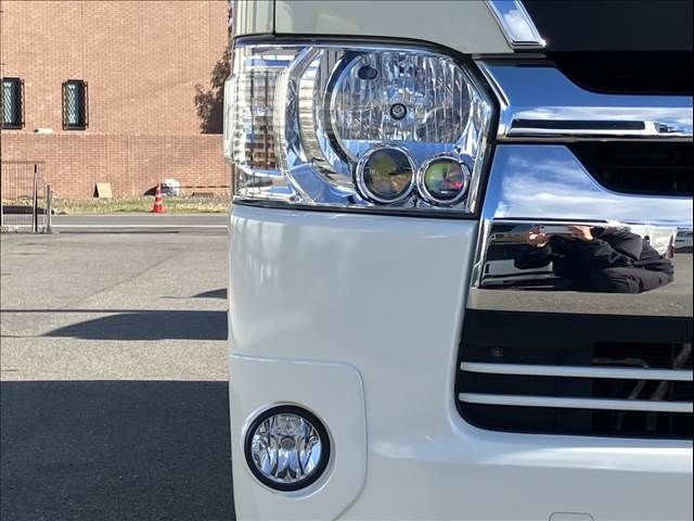 TOYOTA HIACE VAN 2WD 2019 Image 31