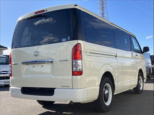TOYOTA HIACE VAN 2WD 2019 Image 31
