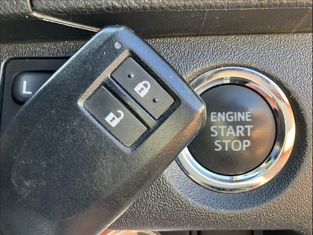 TOYOTA HIACE VAN 2WD 2019 Image 31