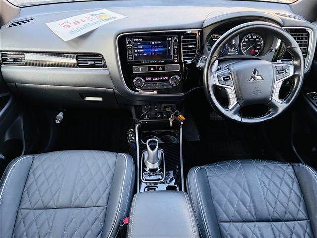 MITSUBISHI OUTLANDER PHEV 2018 Image 31