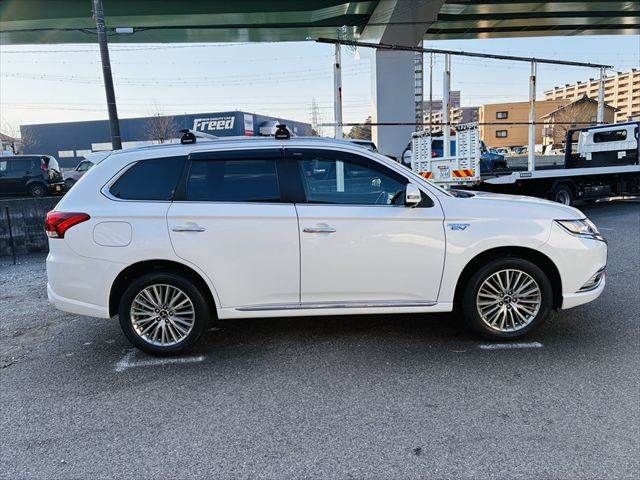 MITSUBISHI OUTLANDER PHEV 2018 Image 31
