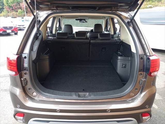 MITSUBISHI OUTLANDER PHEV 2018 Image 31