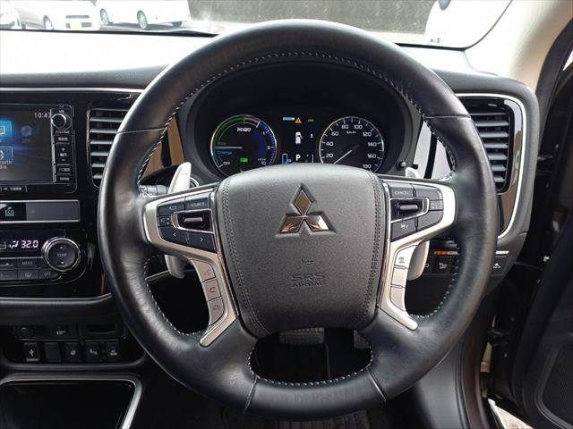 MITSUBISHI OUTLANDER PHEV 2018 Image 31