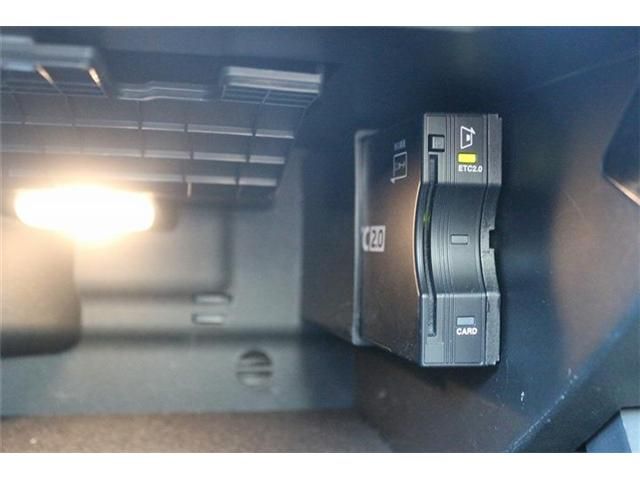 MERCEDES BENZ CLA SH 2019 Image 31