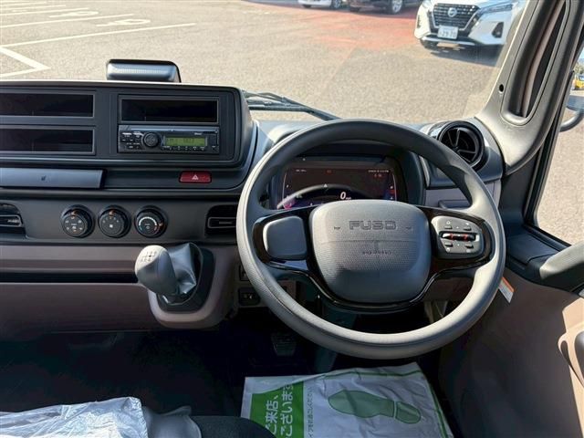 MITSUBISHI  2025 Image 31