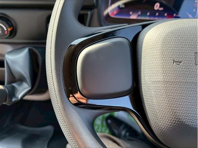 MITSUBISHI  2025 Image 31