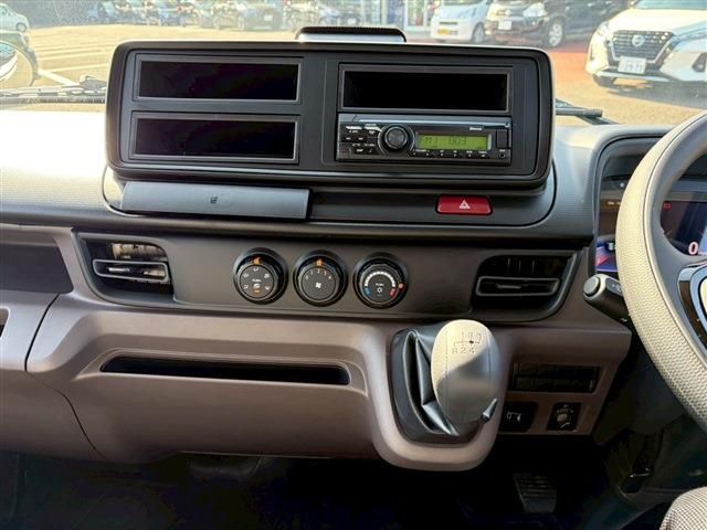 MITSUBISHI  2025 Image 31