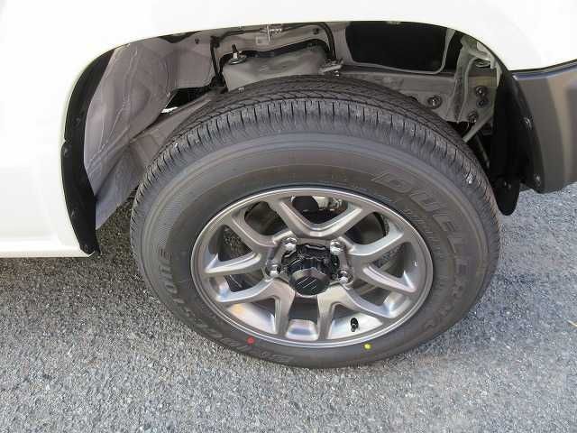 SUZUKI JIMNY 4WD 2025 Image 31