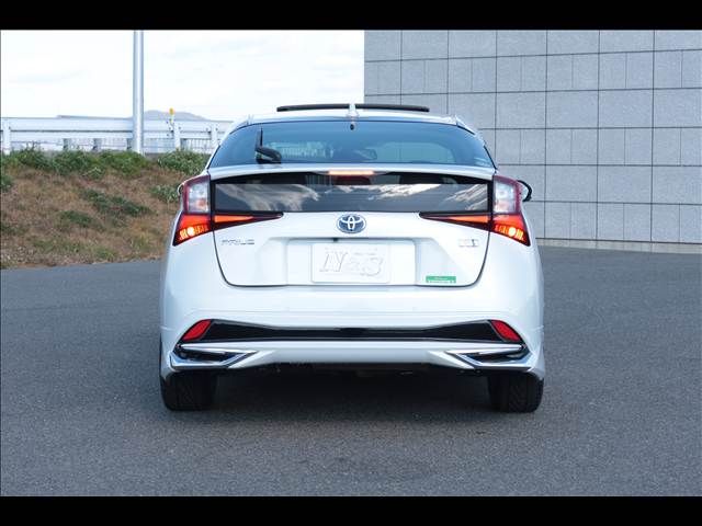 TOYOTA PRIUS 2020 Image 31