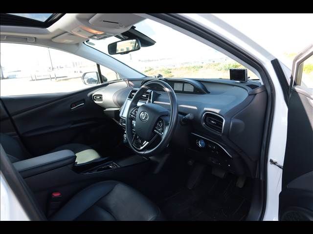 TOYOTA PRIUS 2020 Image 31