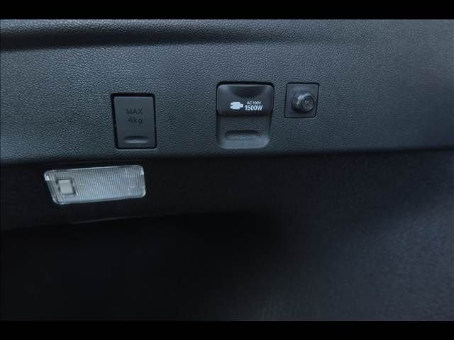 TOYOTA PRIUS 2020 Image 31