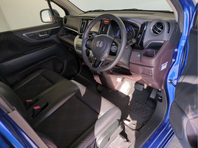 HONDA N-WGN CUSTOM 2015 Image 31