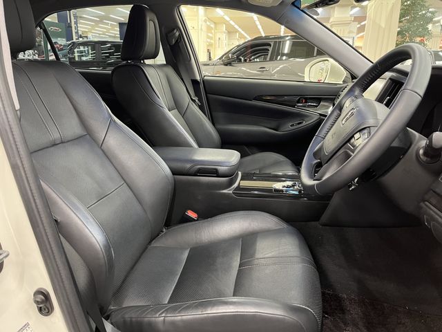 TOYOTA CROWN SEDAN HYBRID 2013 Image 31