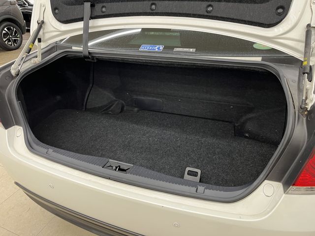 TOYOTA CROWN SEDAN HYBRID 2013 Image 31