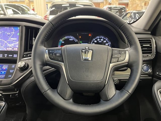 TOYOTA CROWN SEDAN HYBRID 2013 Image 31