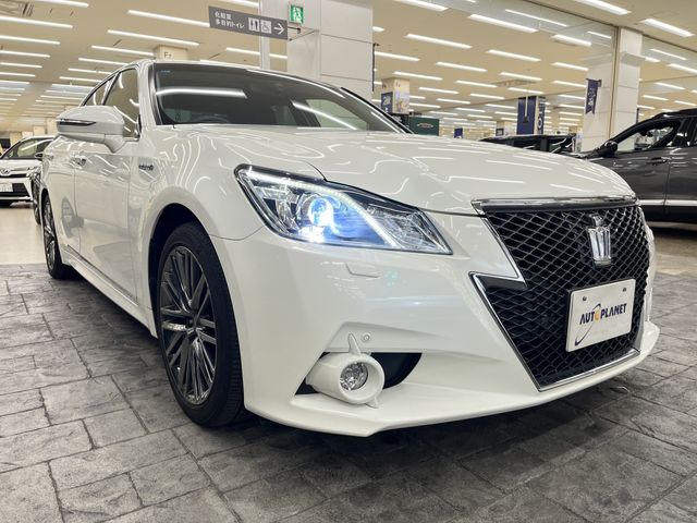 TOYOTA CROWN SEDAN HYBRID 2013 Image 31