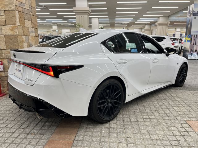 TOYOTA LEXUS IS300 2023 Image 31
