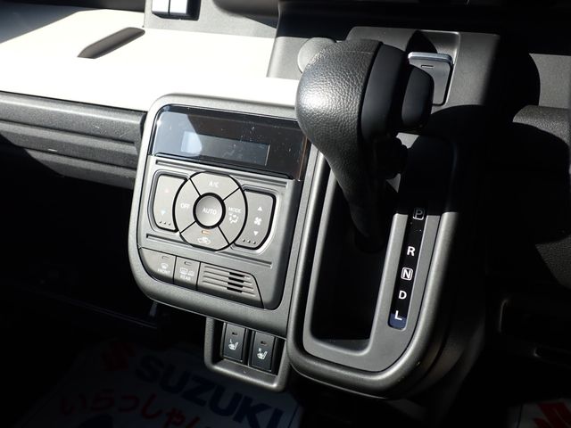 SUZUKI SPACIA 4WD 2024 Image 31