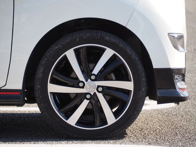 DAIHATSU CAST SPORT 2017 Image 31