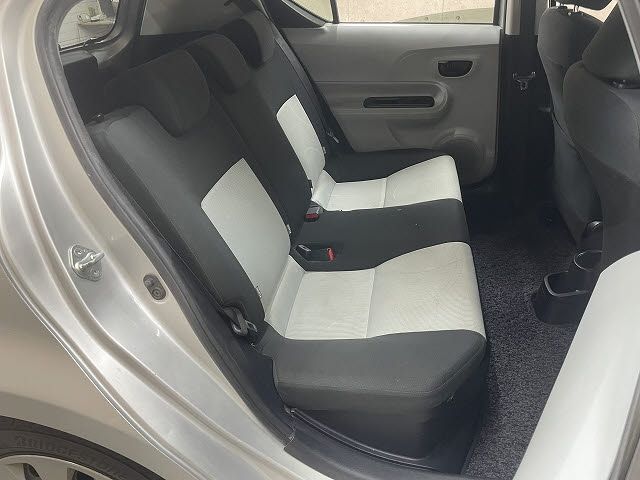 TOYOTA AQUA 2012 Image 31