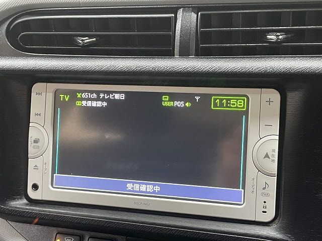 TOYOTA AQUA 2012 Image 31