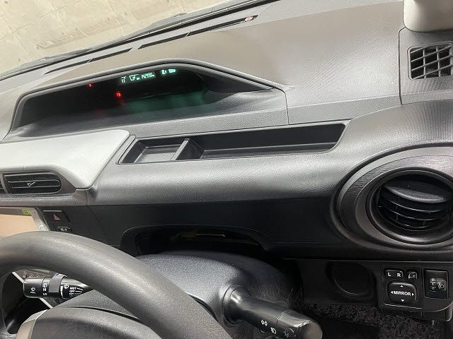 TOYOTA AQUA 2012 Image 31