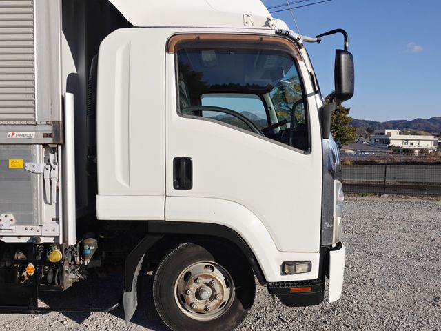 ISUZU FORWARD 2010 Image 31