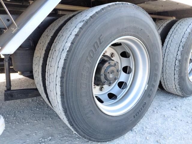 MITSUBISHI FUSOU SUPER GREAT 2012 Image 31