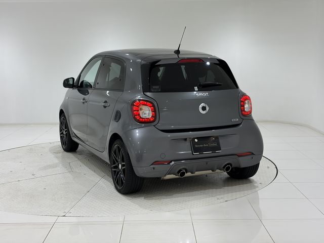 MCC SMART FORFOUR 2017 Image 31