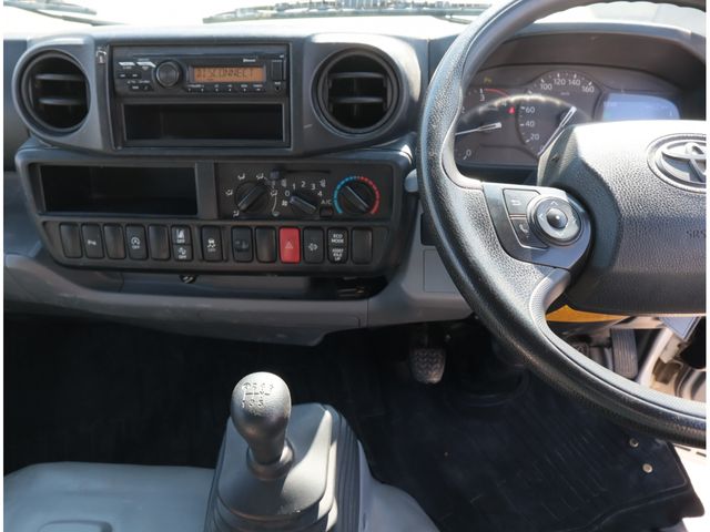 TOYOTA DYNA 2022 Image 31