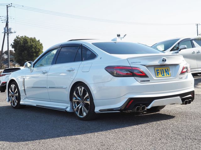 TOYOTA CROWN SEDAN HYBRID 2020 Image 31