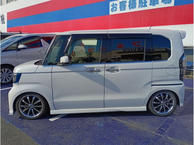 HONDA N BOX CUSTOM 2018 Image 31