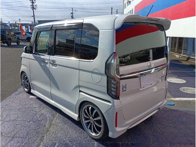 HONDA N BOX CUSTOM 2018 Image 31