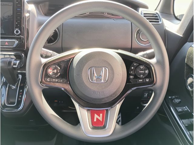 HONDA N BOX CUSTOM 2018 Image 31