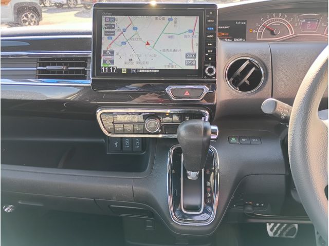 HONDA N BOX CUSTOM 2018 Image 31