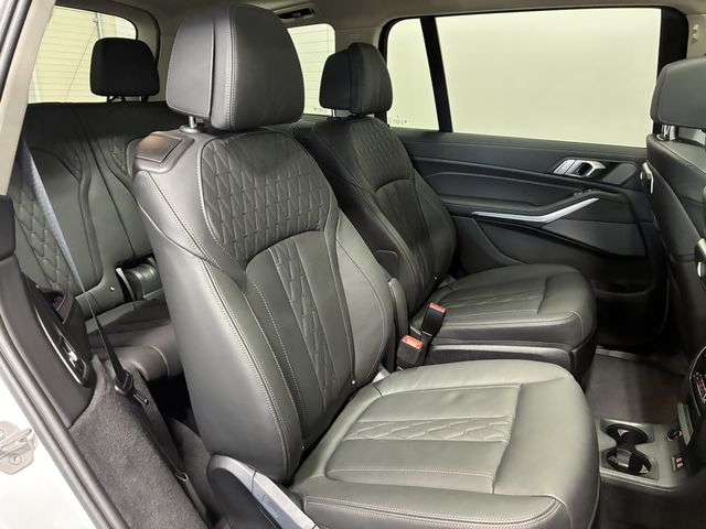 BMW X7 2023 Image 31