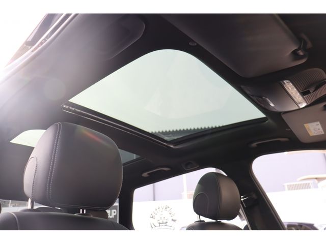 MERCEDES BENZ C CLAS 2020 Image 31