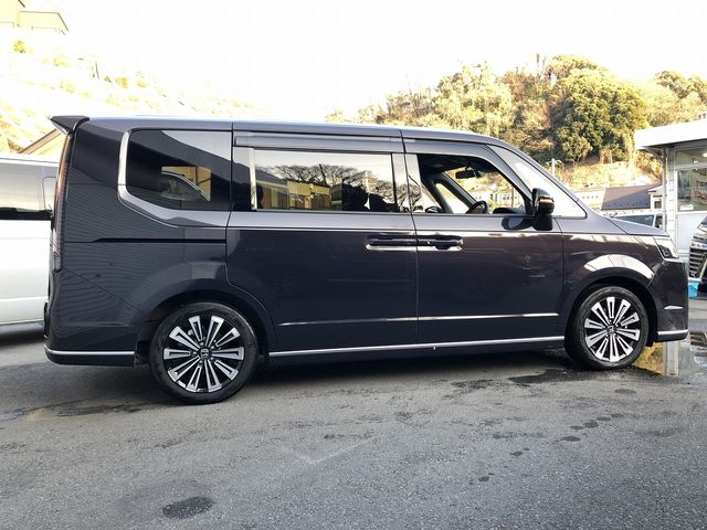 HONDA STEPWAGON E:HEV SPAD 2022 Image 31